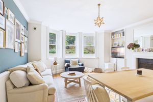 Living room- click for photo gallery